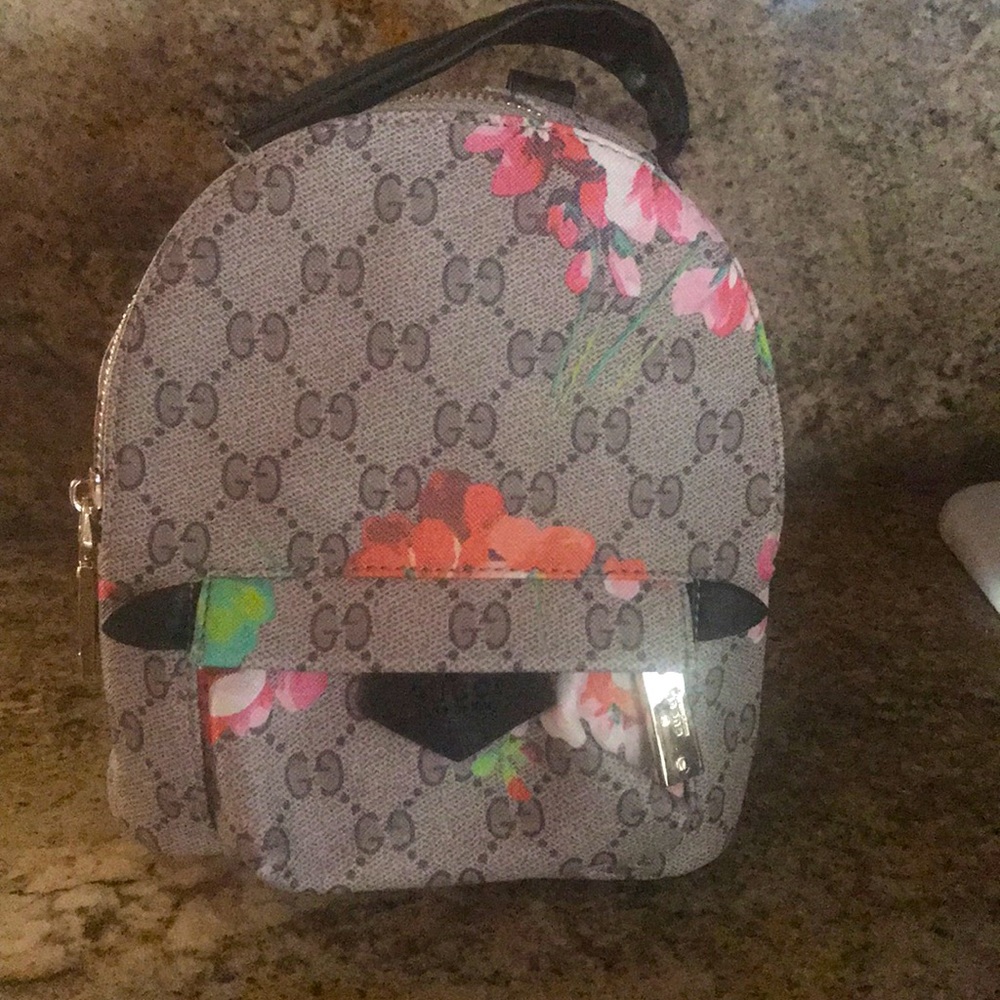 Mini Backpack 🎒